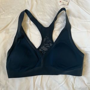 NWT Lululemon Regenerate bra